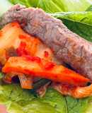 Rau Diếp Cuốn Phi Lê Bò Áp Chảo & Kim Chi Chấm Sốt Ssamjang Hàn Quốc