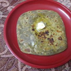 A picture of Palak.ka Parantha.