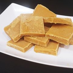 A picture of Mangalore Kadhi / Besan Burfi.