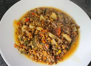 Foto de Lentilha com batata e abobrinha