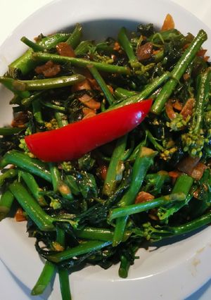 A picture of Stir fried baby Kai Lan.
