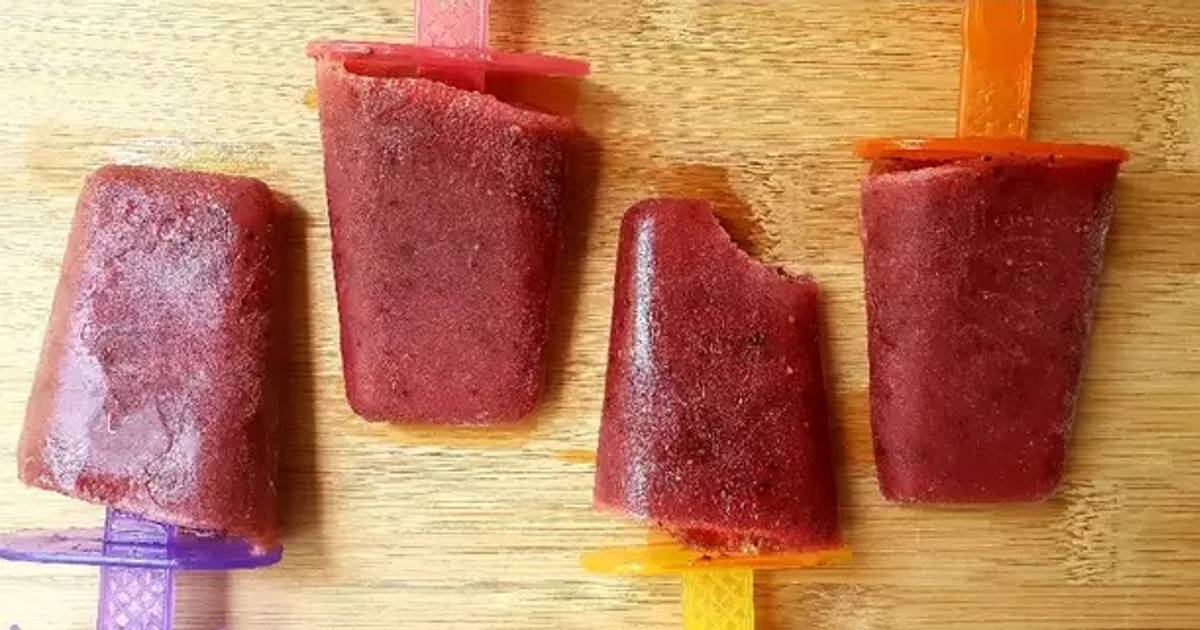 Berry ice lollies Recipe by Lia Candiotes Cookpad