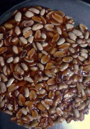 A picture of Peanut Chikki.