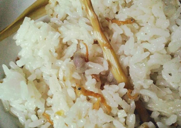 Resep: AppetizingNasi Gurih Magicom