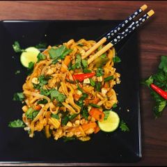 A picture of Vegetarian Pad Thai Noodles.