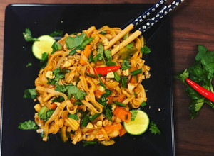 A picture of Vegetarian Pad Thai Noodles.