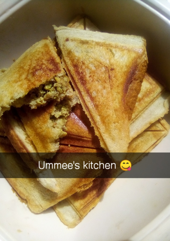 A picture of Toasted bread.