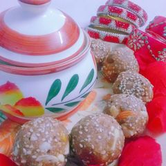 Sesame Mawa Ladoo A picture of Sesame Mawa Ladoo.