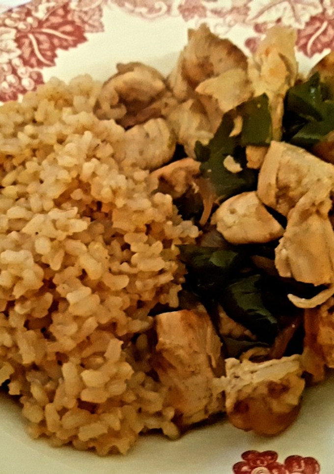 Una foto de Magro de pollo con arroz