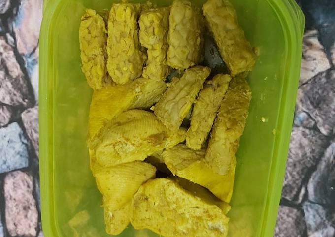 Tahu tempe ungkep bumbu kuning