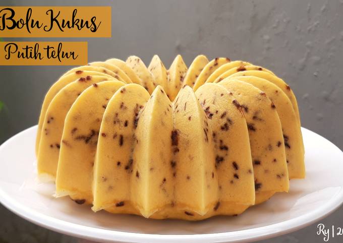 Langkah Mudah untuk Membuat Bolu Kukus Putih Telur Anti Gagal