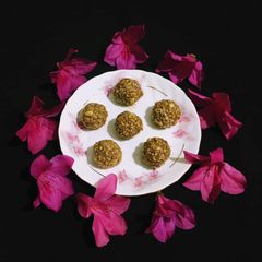 A picture of Red Poha Ladoo.