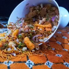 A picture of Bhel poori.