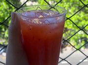 Una foto de jugo de frutilla