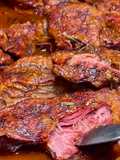 Carne de vaca ao forno com vinho tinto