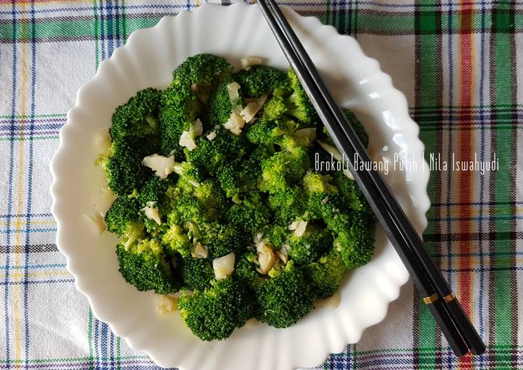 Langkah Menyiapkan Tumis Brokoli Bawang Putih yang sempurna
