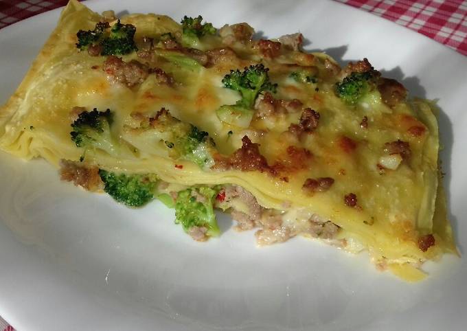 Lasagna broccoli e salsiccia