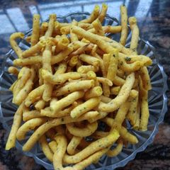 A picture of Bhavnagari Gathiya.