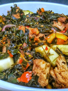 A picture of Chicken Moringa salad.