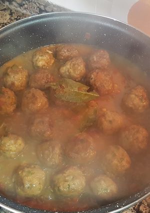 Una foto de Albóndigas en salsa Española