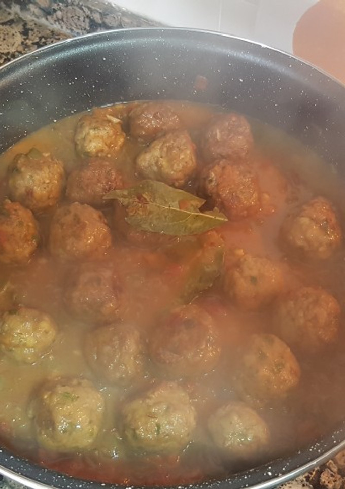 Una foto de Albóndigas en salsa Española