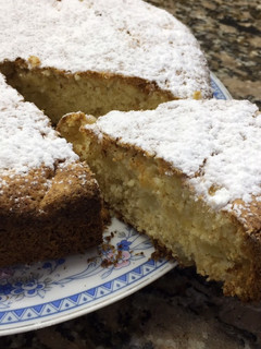 Una foto de TORTA DE MANZANA 🍎🍏
