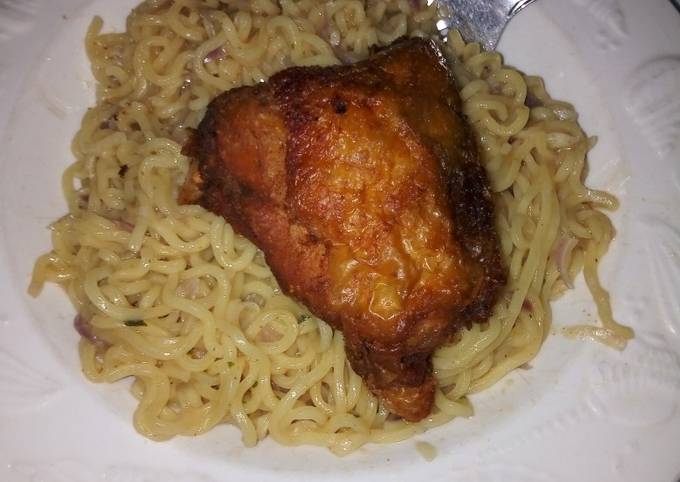 Steps to Make Favorite Plain Indomie with Sweet Fried Chicken
