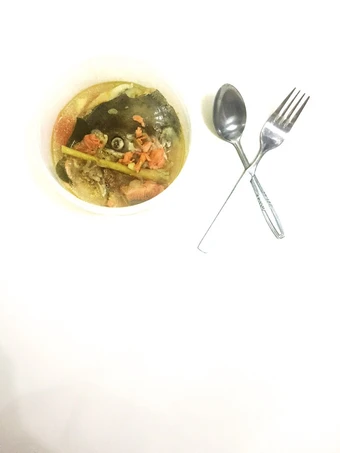 Cara Gampang Menyiapkan Resep Sop kepala ikan salmon yang Lezat Anti Ribet, Mantap Sekali