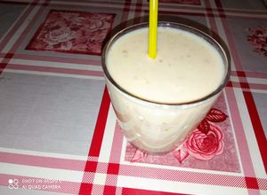 صورة لوصفة عصير الفواكه والمكسراة مع البسكوية 😋😋👌