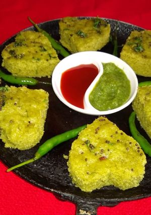 A picture of Spinach dhokla.