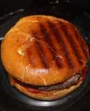 Hamburguesas dos salsas al grill doble