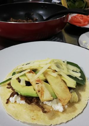 A picture of Mince Tacos.