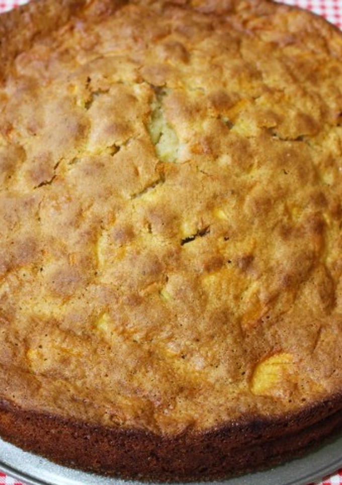 Una foto de Sencillo pastel de manzanas y yogur
