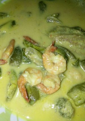 Foto resep Gulai udang dan terong hijau kecil
