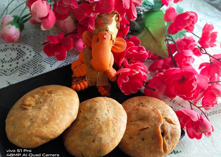 Khasta matar kachori