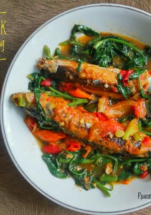 Foto resep Ikan Besek Tumis Kangkung