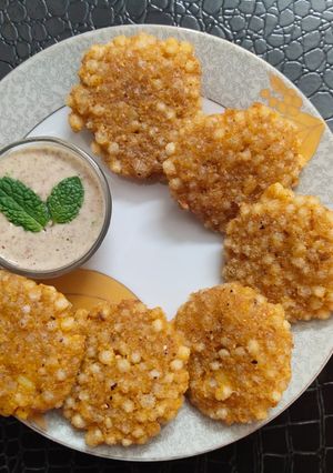A picture of Sabudana Vada.