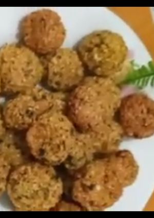 صورة لوصفة أكلة مصرية اسمها طعمية بمذاق هائل وسهلة التحضير 😍