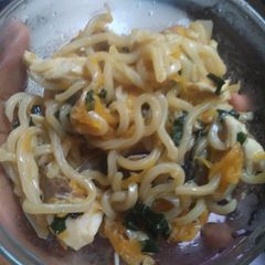 A picture of Noddle with vegs.