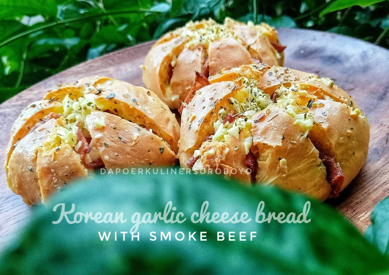 Korean garlic cheese bread