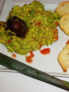 Una foto de Salsa de aguacate (Guacamole)