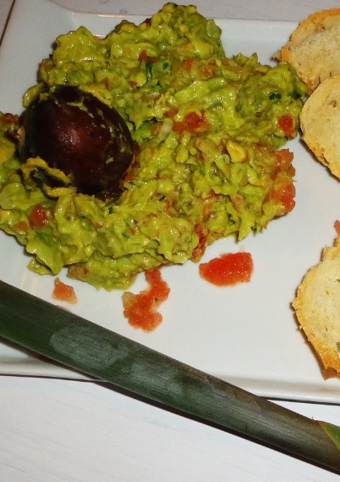 Una foto de Salsa de aguacate (Guacamole)