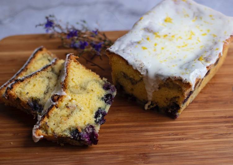Lemon drizzle with blueberry compote swirl cake