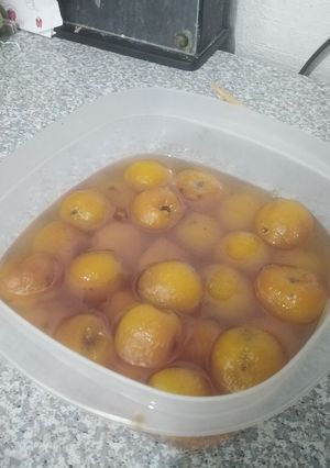Una foto de Tejocotes en almíbar