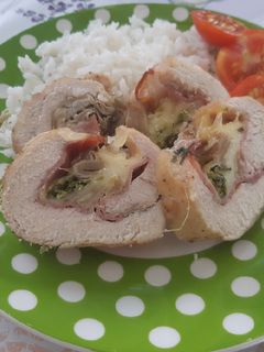 Töltött csirkemell tekercs recept fotója