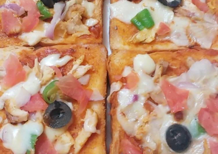 Step-by-Step Guide to Make Award-winning Bread pizza