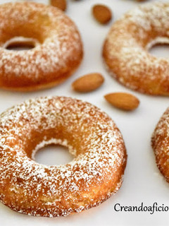Una foto de Donuts de almendra