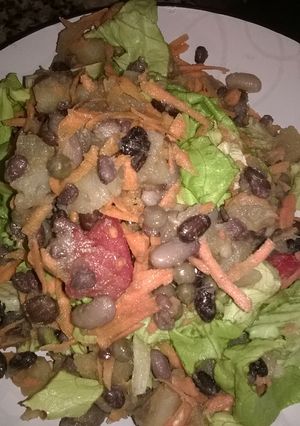 Una foto de Ensalada de legumbres