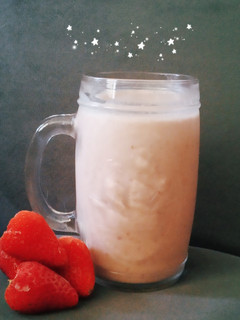 Una foto de Batido saludable.🍌🍓