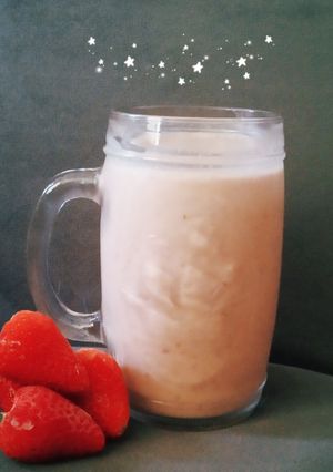 Una foto de Batido saludable.🍌🍓